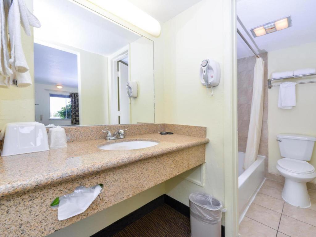Days Inn By Wyndham Albuquerque Northeast المظهر الخارجي الصورة